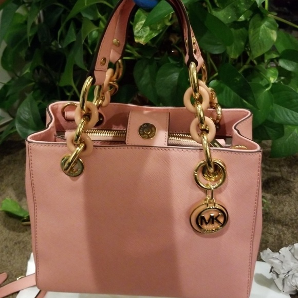 Michael Kors Handbag. 9.25 x 8.25 x 4.5 - Picture 5 of 5